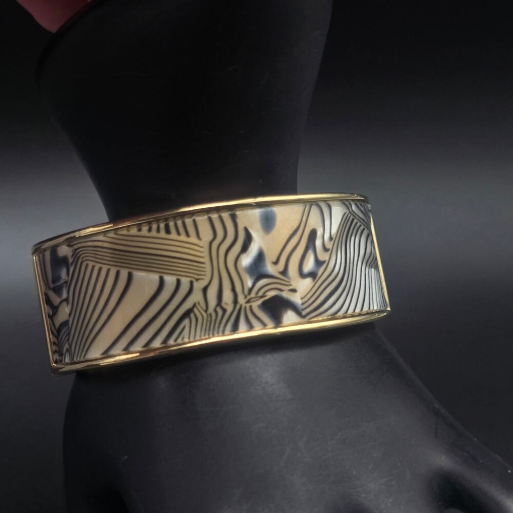 Faux Zebra Print Animal Print Bangle Bracelet Clamper Gold Tone